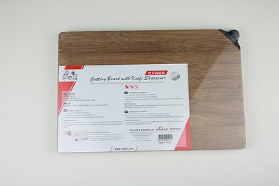t0923t-taidea-bamboo-cutting-board-with-knife-shar
